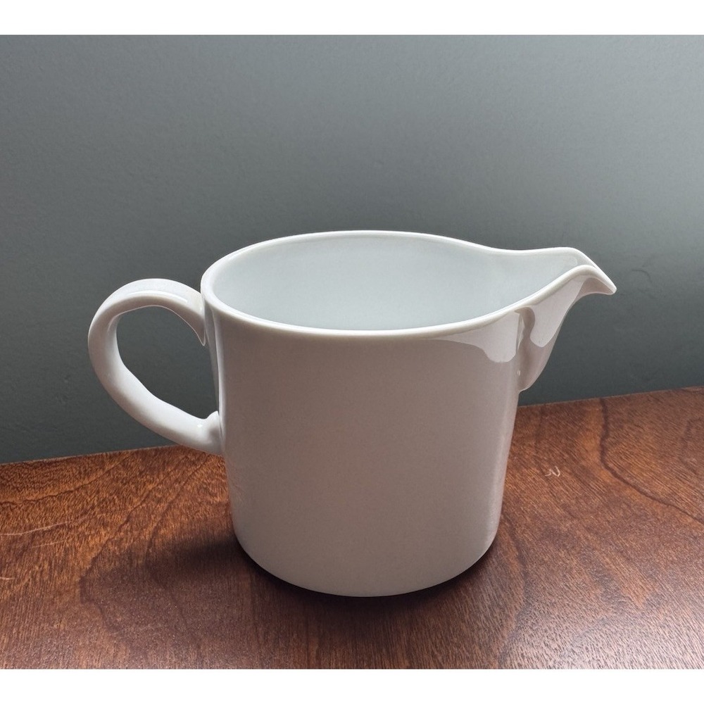 Apollo Porcelain Nancy Calhoun White Creamer Pitcher